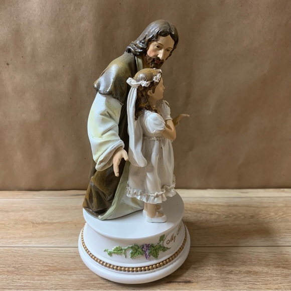 Roman My First Communion Figurine Religious Statue Music Box Girl Jesus Christ - Picture 4 of 9